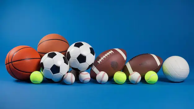 Colección de balones y pelotas de fútbol, baloncesto, béisbol, voleibol y tenis